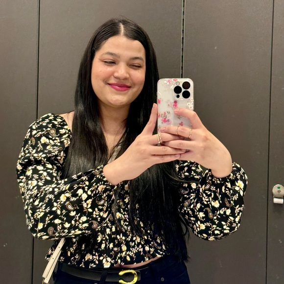 Meet your Posher, Valentina - Picture 3 of 4